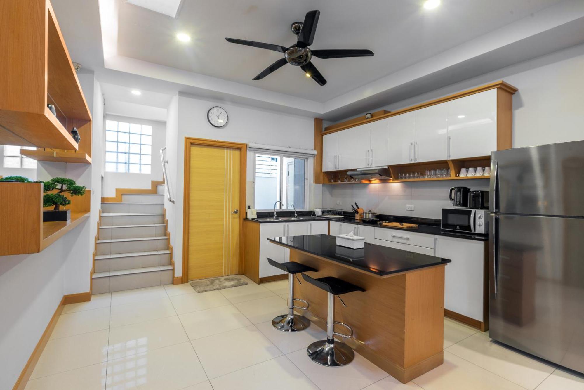 Pattaya Private Villa - Pool,Sauna,Snooker,Bbq Экстерьер фото