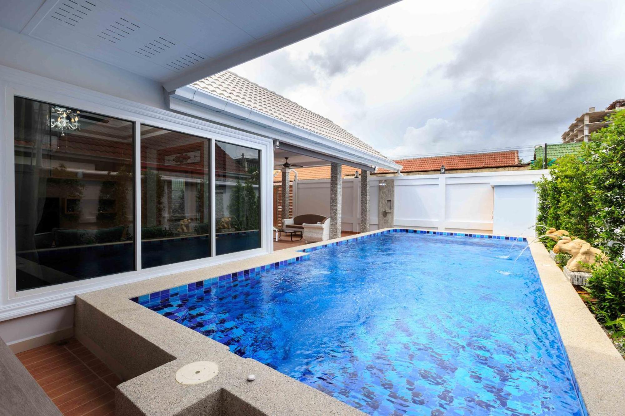 Pattaya Private Villa - Pool,Sauna,Snooker,Bbq Экстерьер фото